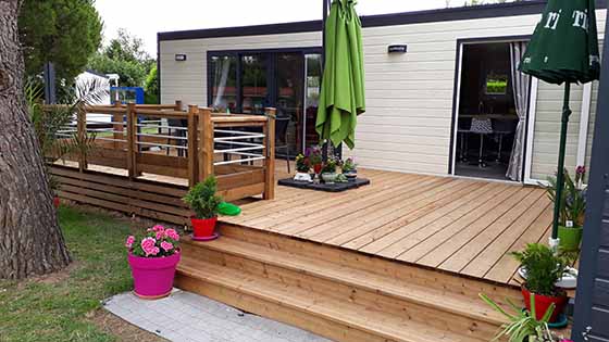 Gaillot et Fils fabricant français de Terrasses podium en bois 4m50 | 6m | 7m50 | 9m et sur mesure pour mobil-homes