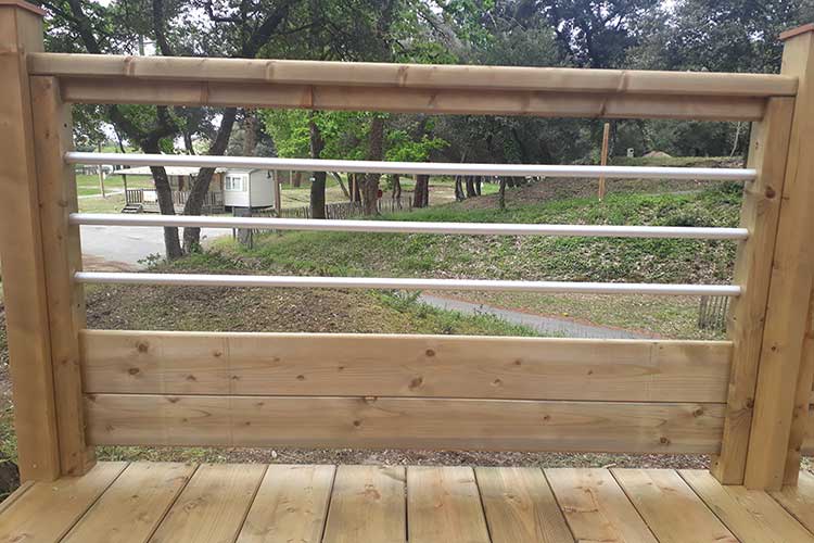 Gaillot et Fils fabricant français de Terrasses bois 4m50 | 6m | 7m50 | 9m et sur mesure pour mobil-homes