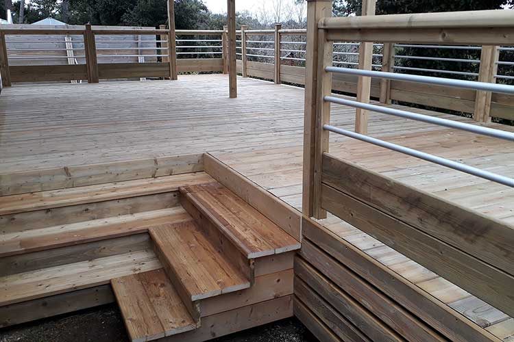 Gaillot et Fils fabricant français de Terrasses bois sur mesure pour mobil-homes