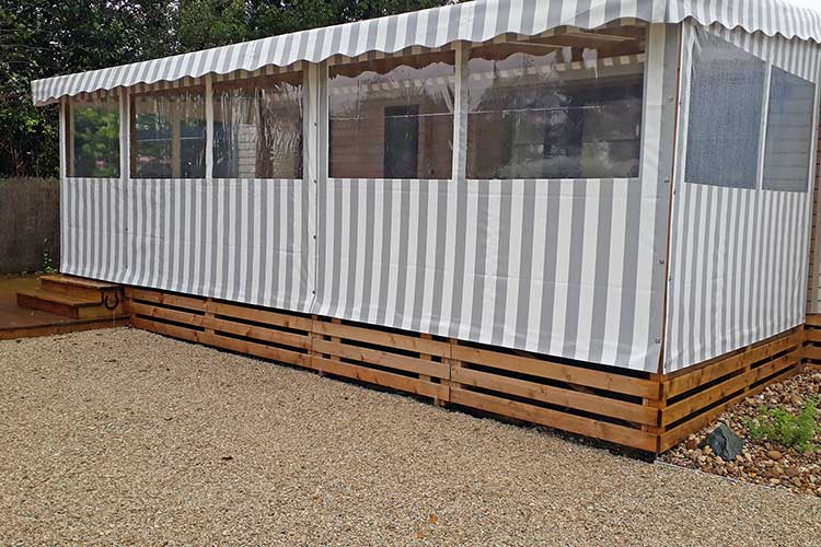 Gaillot et Fils fabricant français de Terrasses bois sur mesure pour mobil-homes