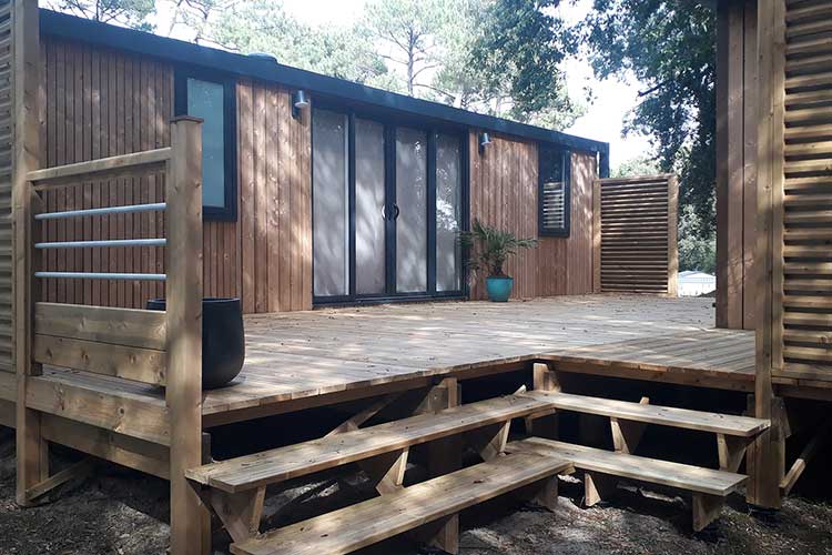 Gaillot et Fils fabricant français de Terrasses bois sur mesure pour mobil-homes